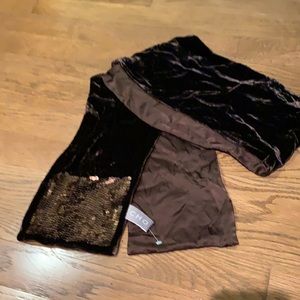 Brown Scarf with sequins